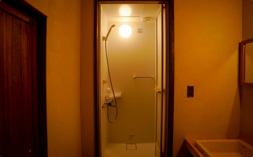 シャワールーム